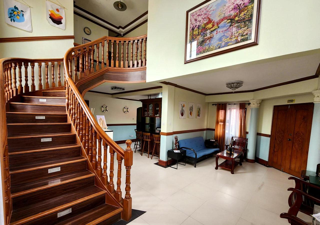 Leynes Taal Lake Resort And Hostel Tanauan  Bagian luar foto